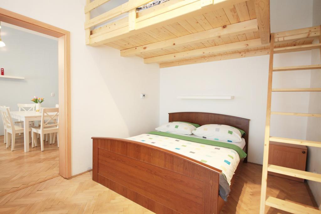 Condo In Vinohrady Praag Buitenkant foto