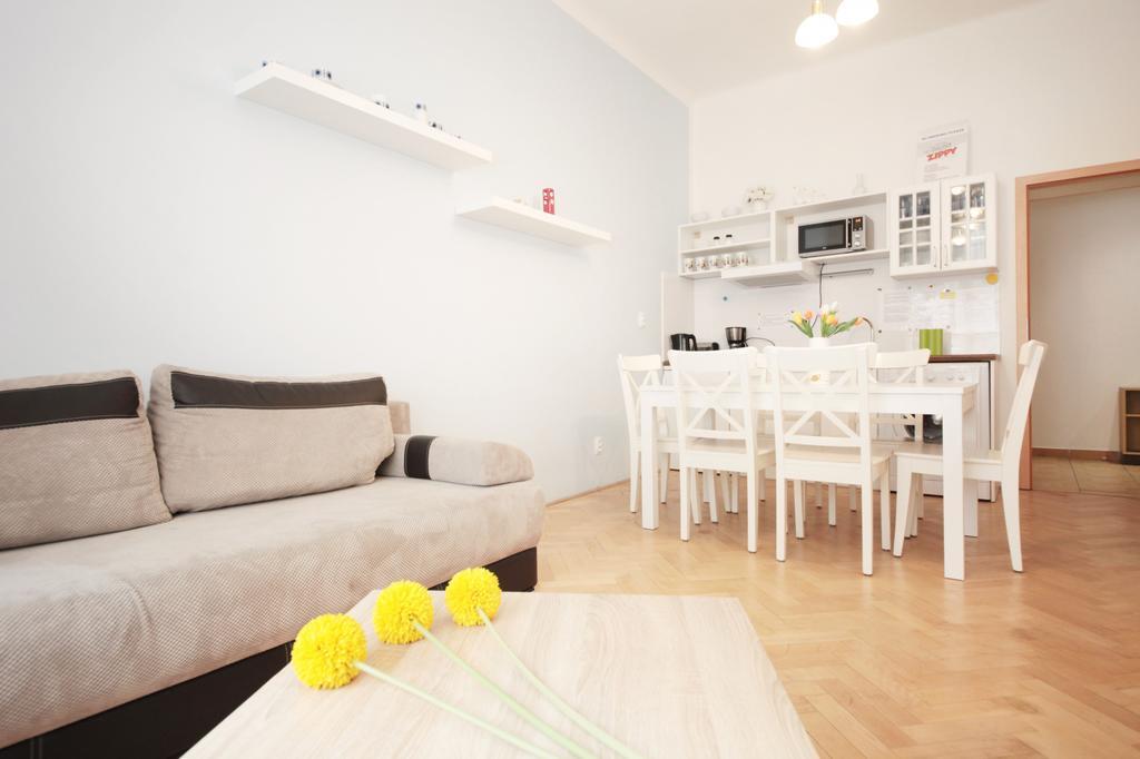 Condo In Vinohrady Praag Buitenkant foto