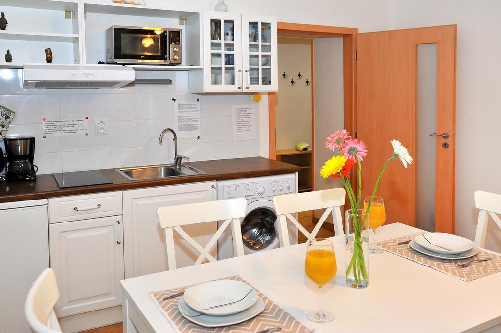 Condo In Vinohrady Praag Buitenkant foto